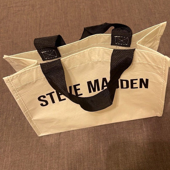 Steve Madden Reusable Bag - Picture 2 of 2